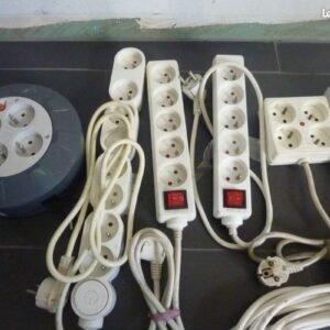 Rallonge multiprise et enrouleur
